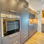 - Haus H, App 0h0302